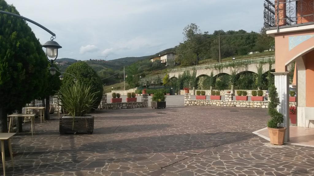 Ristorante Albergo San Michele Ome Buitenkant foto