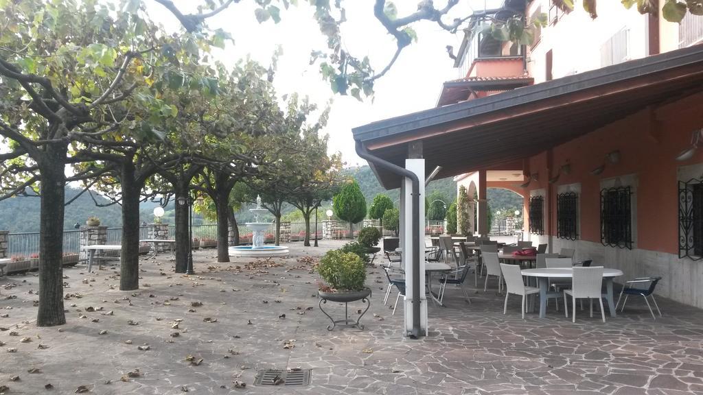 Ristorante Albergo San Michele Ome Buitenkant foto
